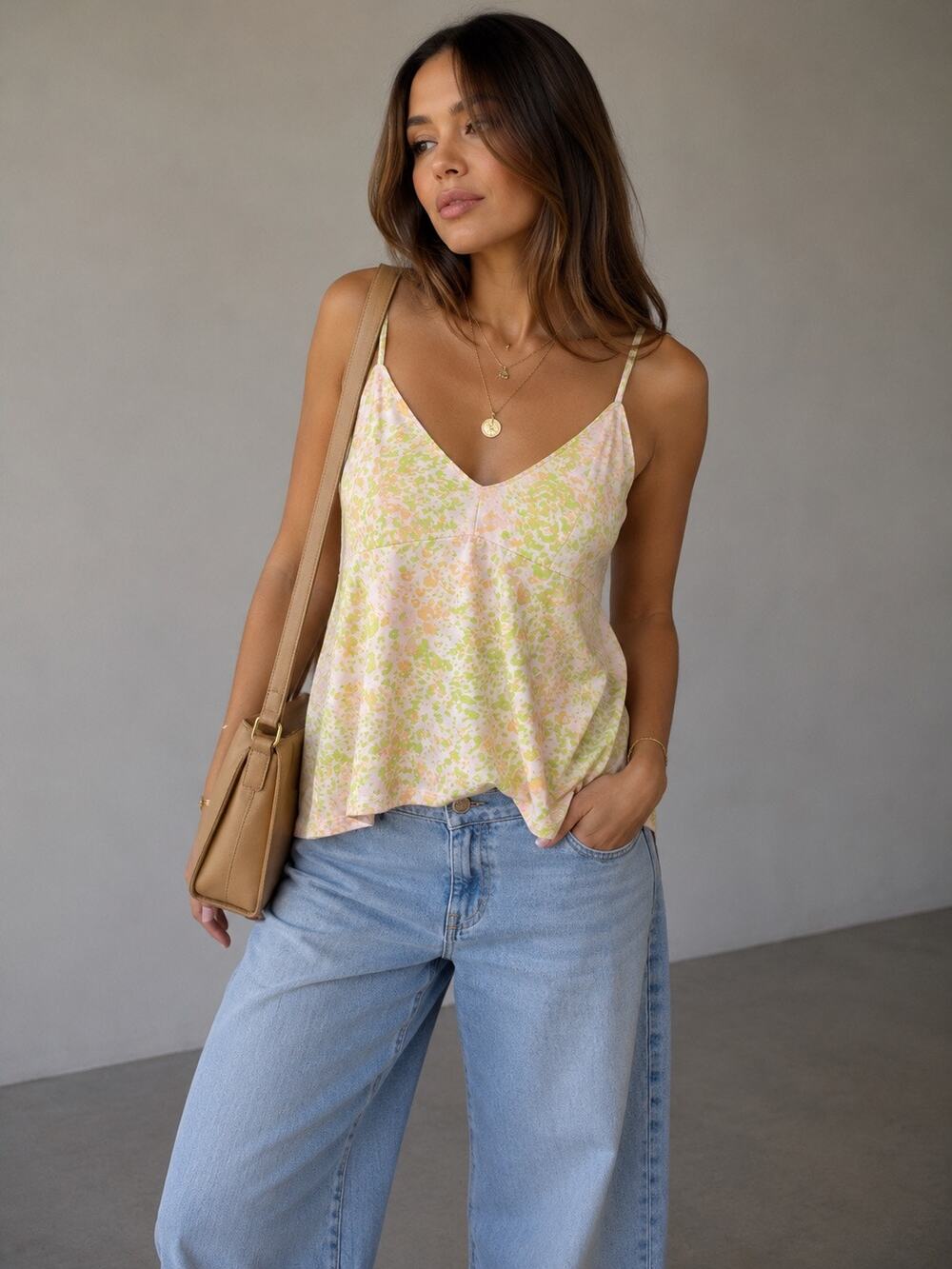 Christy Lynn Abstract Floral Sleeveless V-Neck Camisole Tank Top Green Large